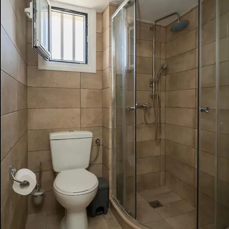 Oasis -- Upper House Neápolis