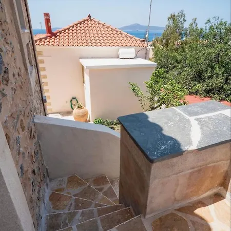 Oasis -- Upper House