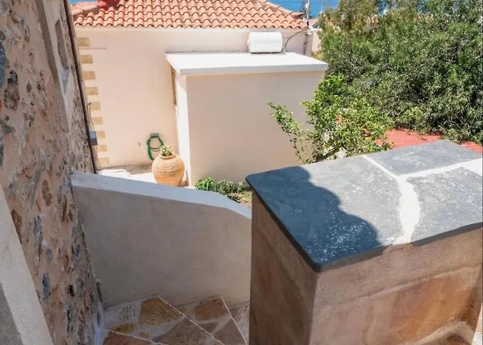 Oasis -- Upper House